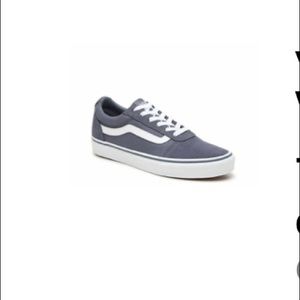 Low top cans sneakers